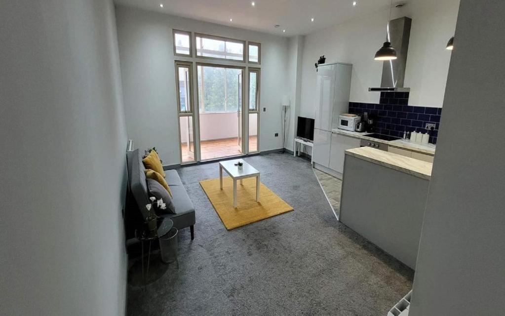 Doncaster Central Danum House Apartment المظهر الخارجي الصورة
